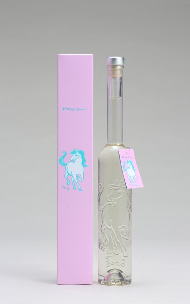 画像1: 満寿泉　干支　( 午 うま )　レリーフボトル限定大吟醸　350ml　[化粧箱入]　 (1)