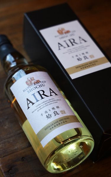 画像1: [芋焼酎]　姶良　オーク樽熟成　28度　700ml　[化粧箱入] (1)