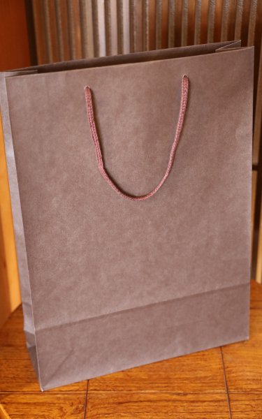 画像1: 手提げギフト袋　紙　720ml 2本入り箱対応 (1)