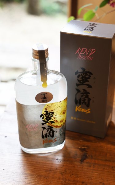 画像1: [芋焼酎]　蜜滴デザート焼酎　蜜滴 Venus ミツテキ ビーナス　/牛ノ根蒸留所　 25%　700ml　[化粧箱入] (1)