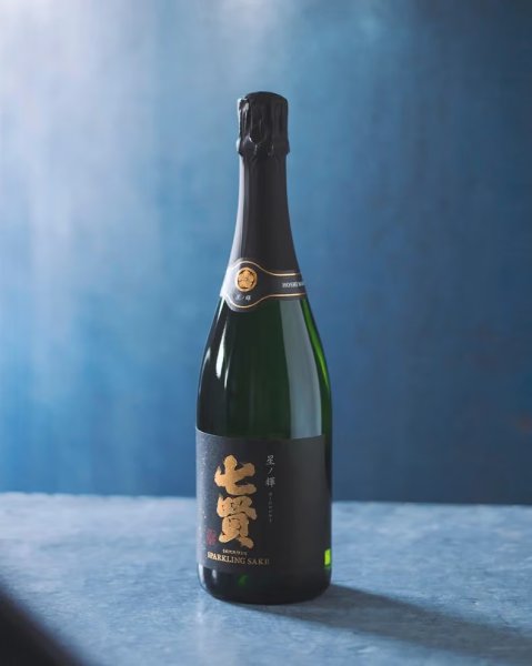 画像2: [Kura Master2026に最高賞プレジデント賞]　七賢　スパークリング日本酒  星ノ輝　720ml　[化粧箱入] (2)